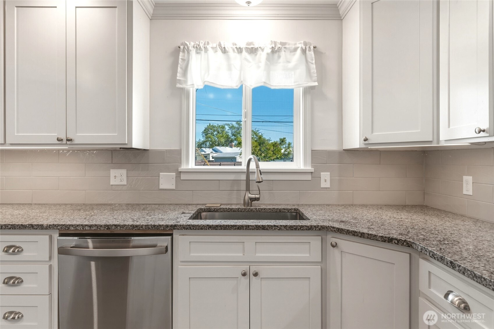 636 Pierce Street , Milton-Freewater, OR 97862