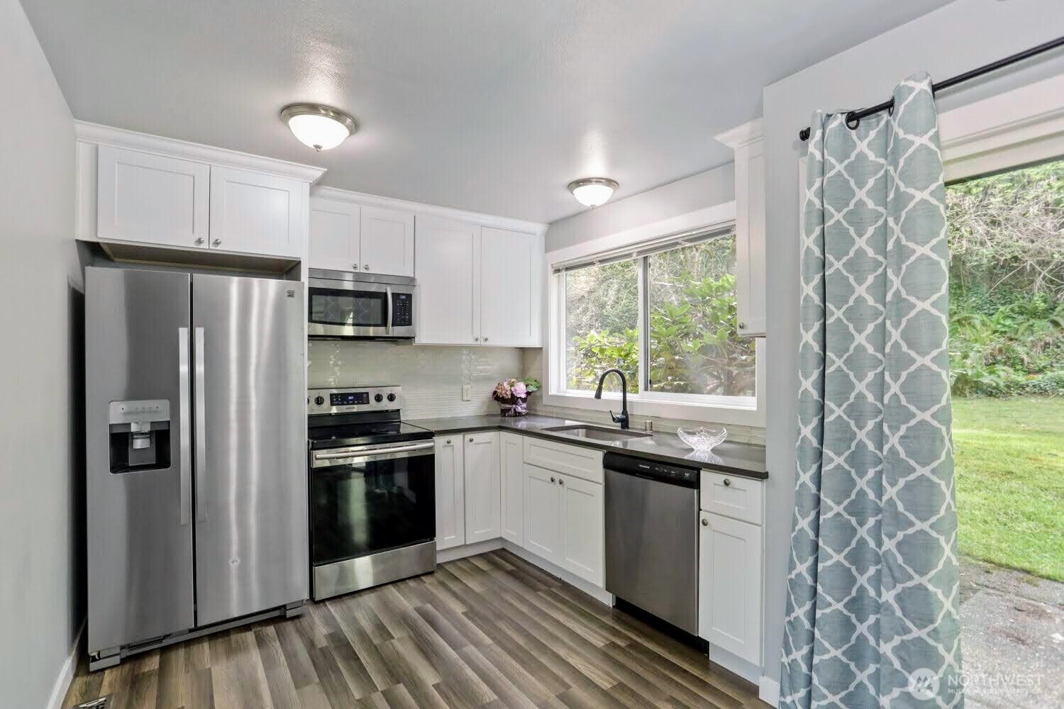 1226 Bellefield Park Lane NW #1226, Bellevue, WA 98004