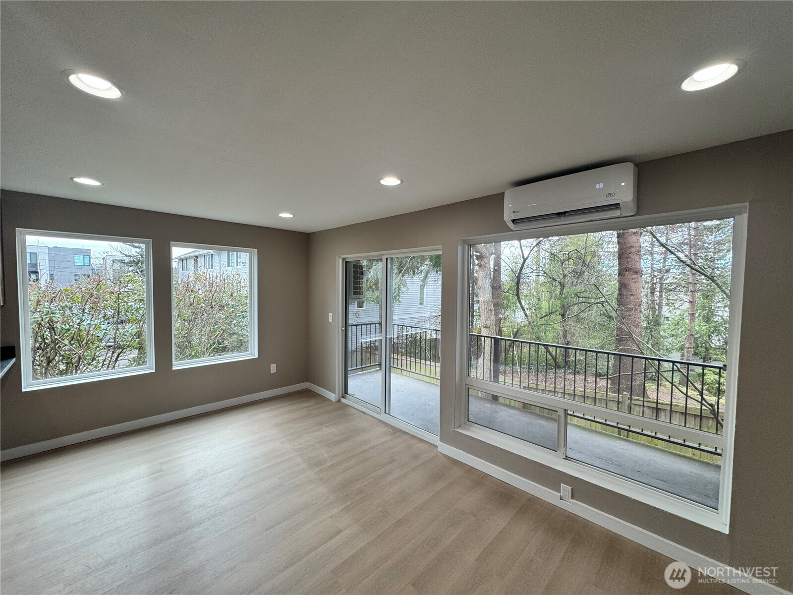 6015 Lakeview Drive #3, Kirkland, WA 98033