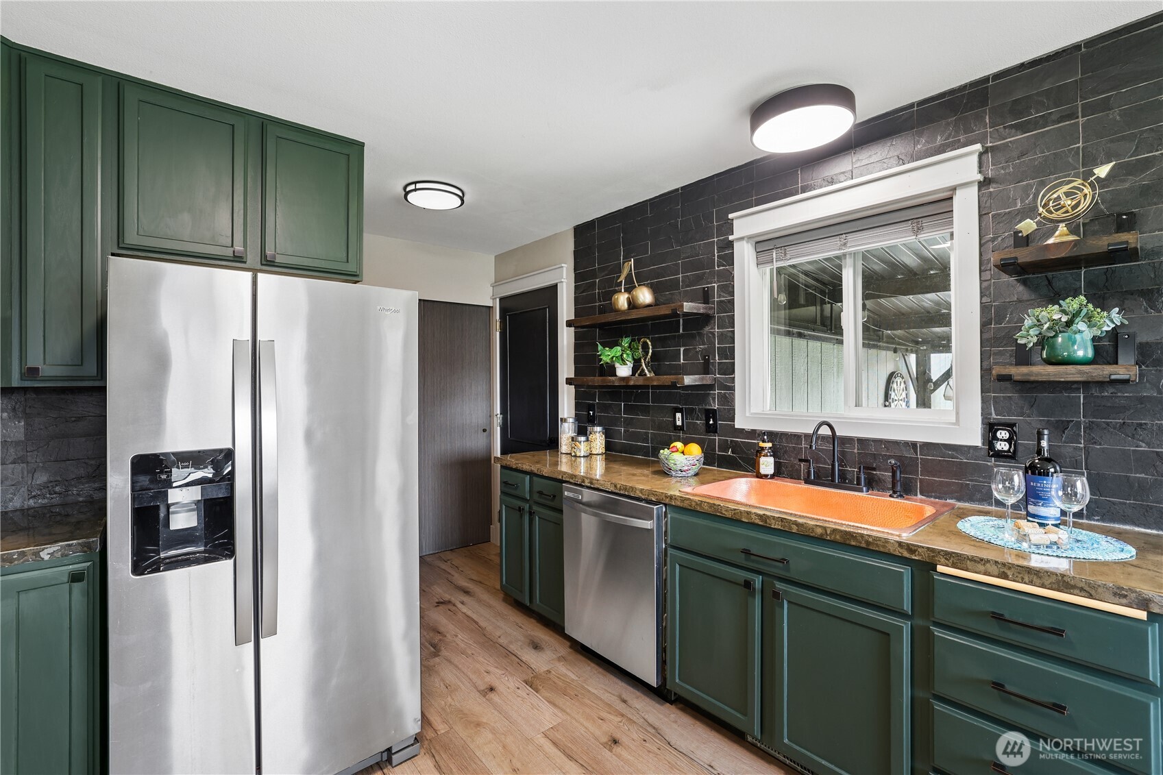 5417 156th Avenue Ct E, Sumner, WA 98390