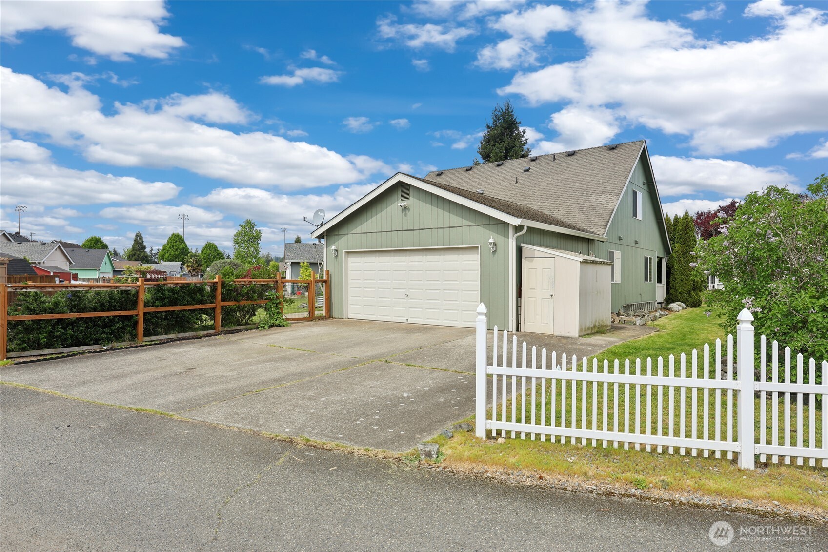5417 156th Avenue Ct E, Sumner, WA 98390