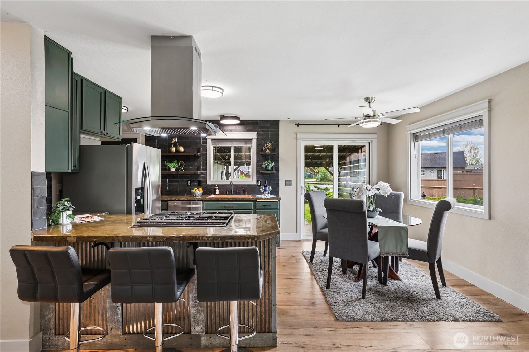 5417 156th Avenue Ct E, Sumner, WA 98390