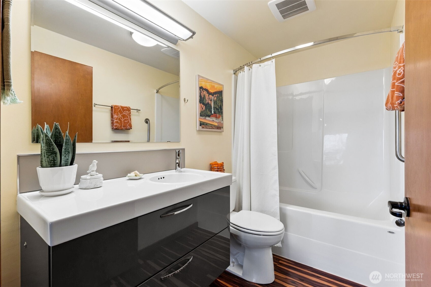 8005 21st Avenue W, University Place, WA 98466