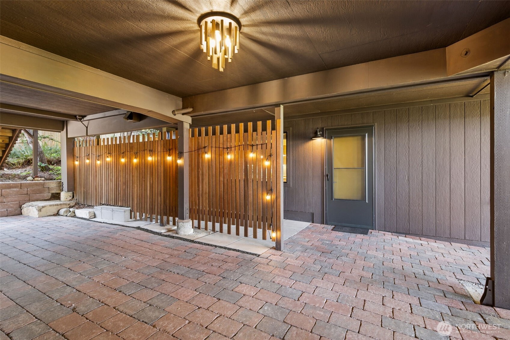 8005 21st Avenue W, University Place, WA 98466