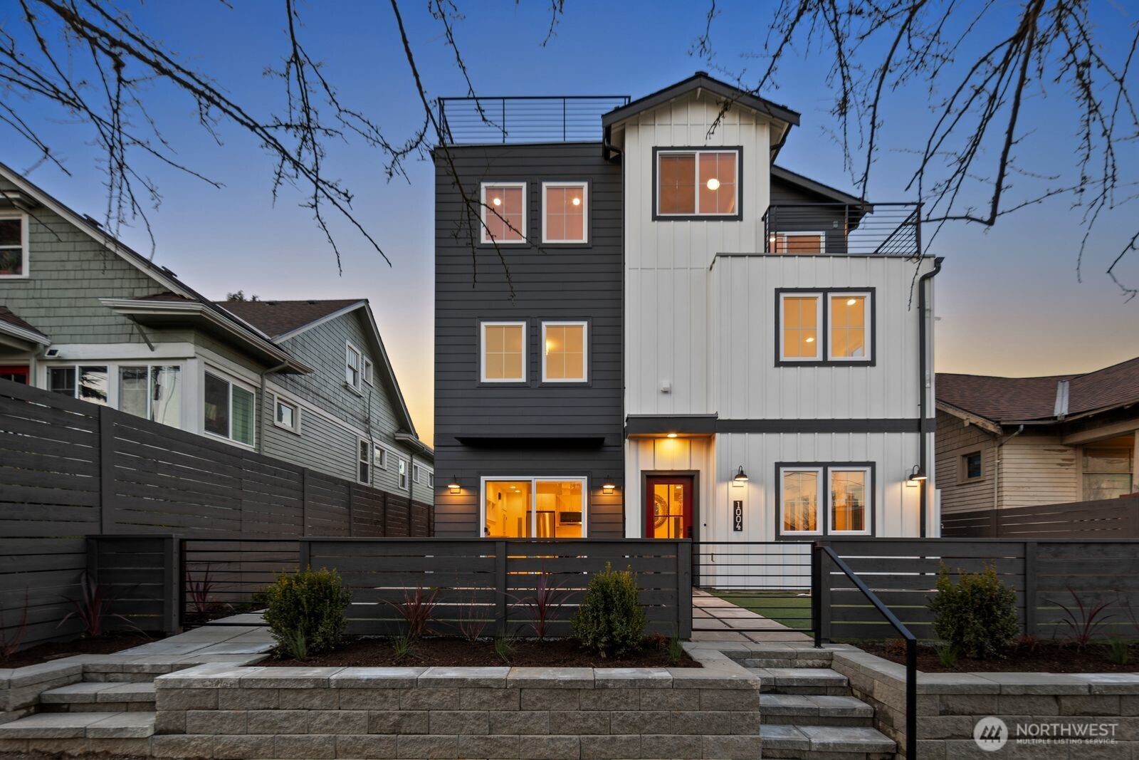 1004 N 48th Street , Seattle, WA 98103