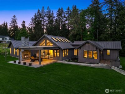 26868 Sunnyview Lane NE, Kingston, WA 98346