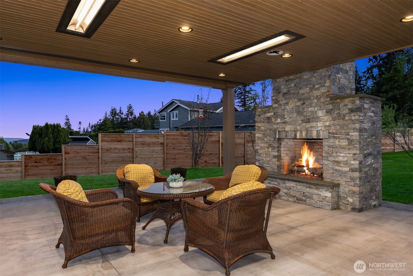 26868 Sunnyview Lane NE, Kingston, WA 98346