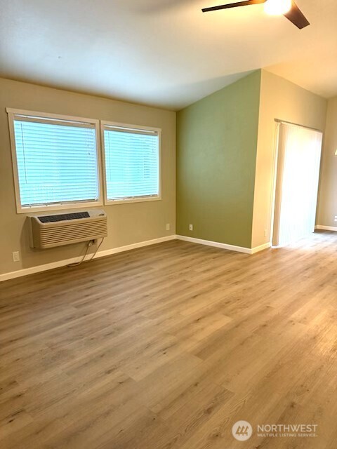 1509 Sunset Place , Mount Vernon, WA 98273