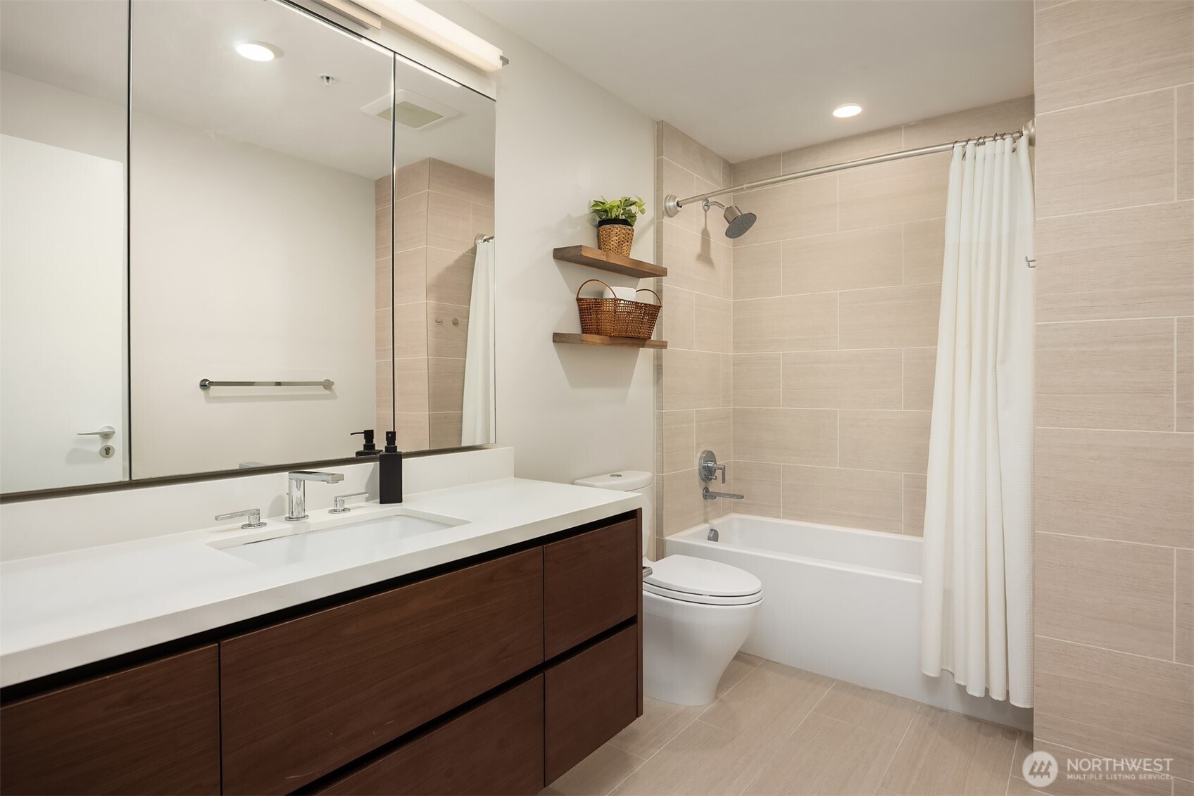121 Stewart Street #1601, Seattle, WA 98101