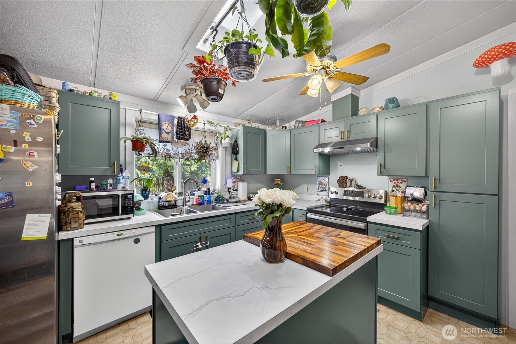 4514 Alamo Way , Oak Harbor, WA 98277