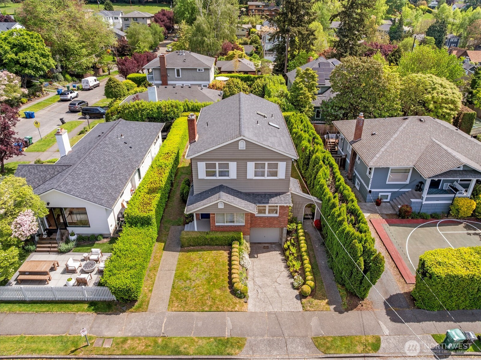 4550 47th Avenue NE, Seattle, WA 98105