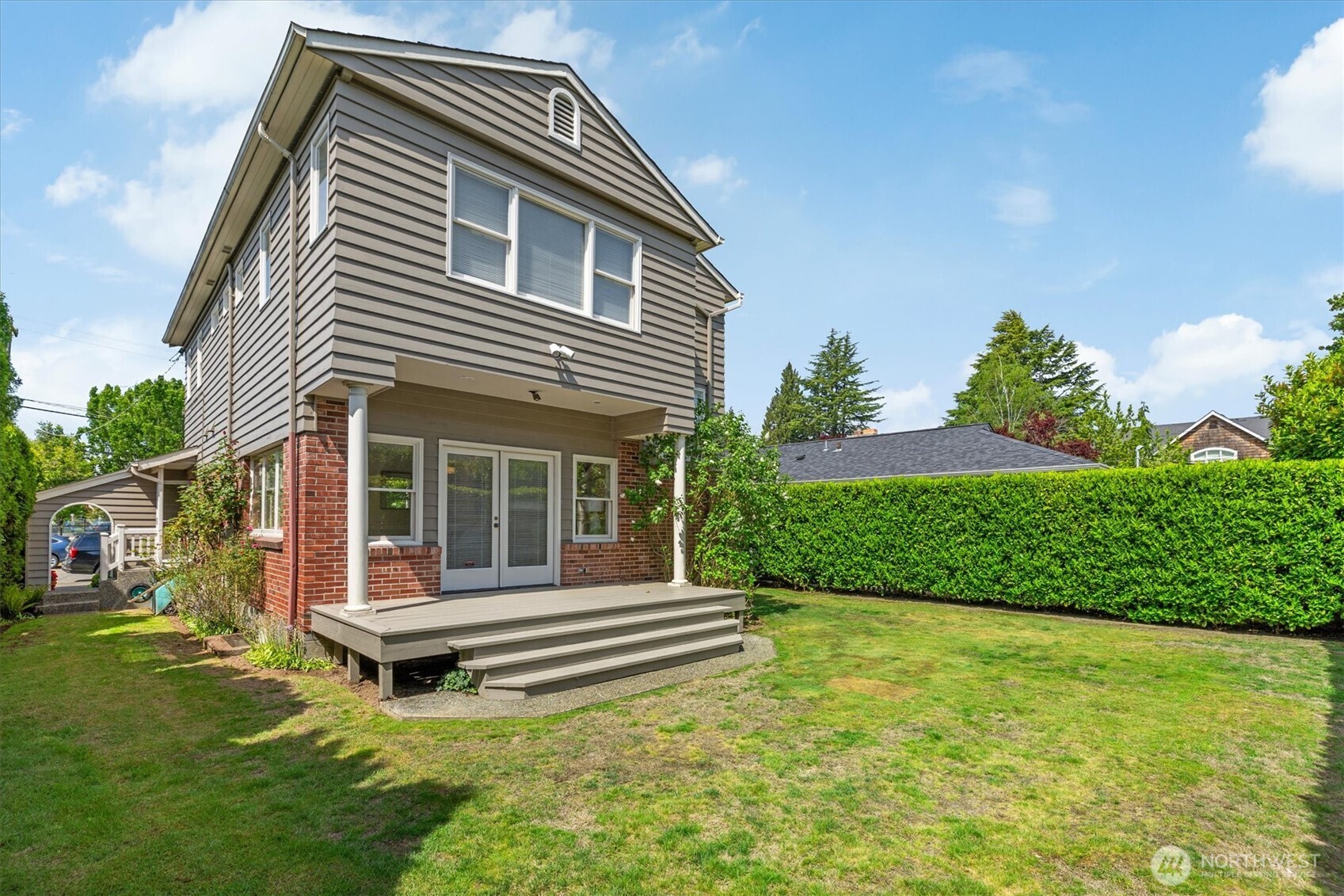 4550 47th Avenue NE, Seattle, WA 98105
