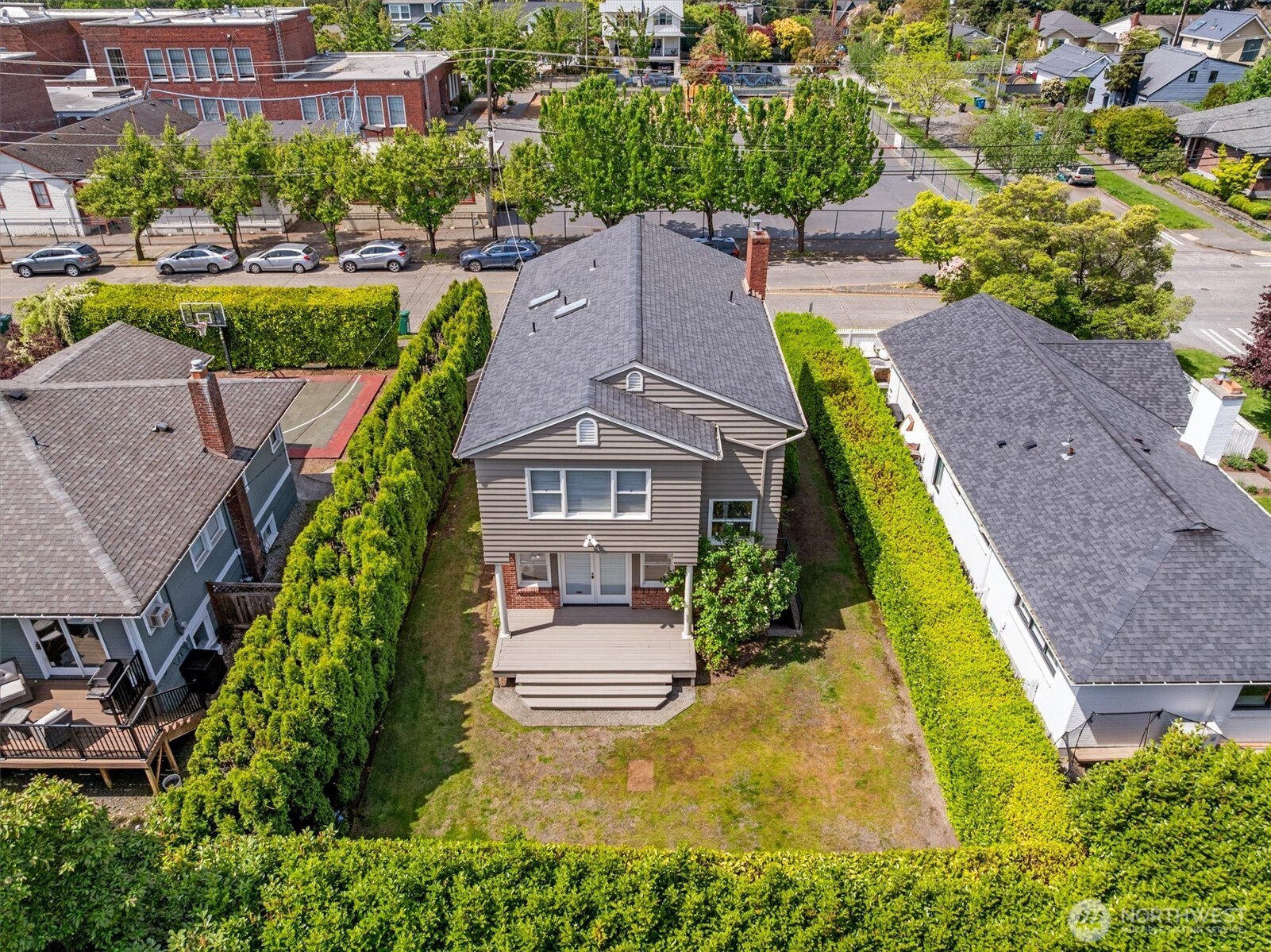 4550 47th Avenue NE, Seattle, WA 98105
