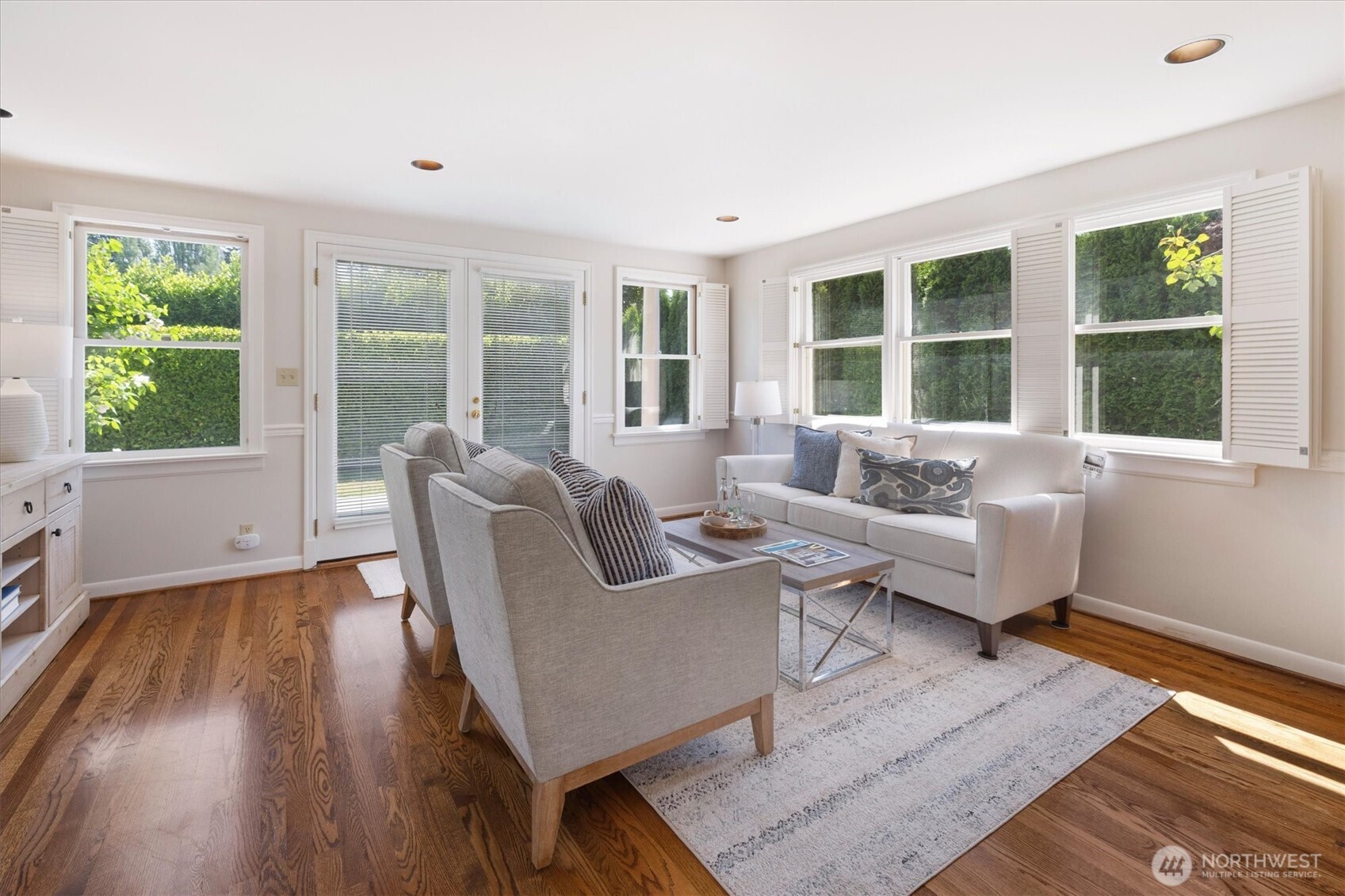 4550 47th Avenue NE, Seattle, WA 98105