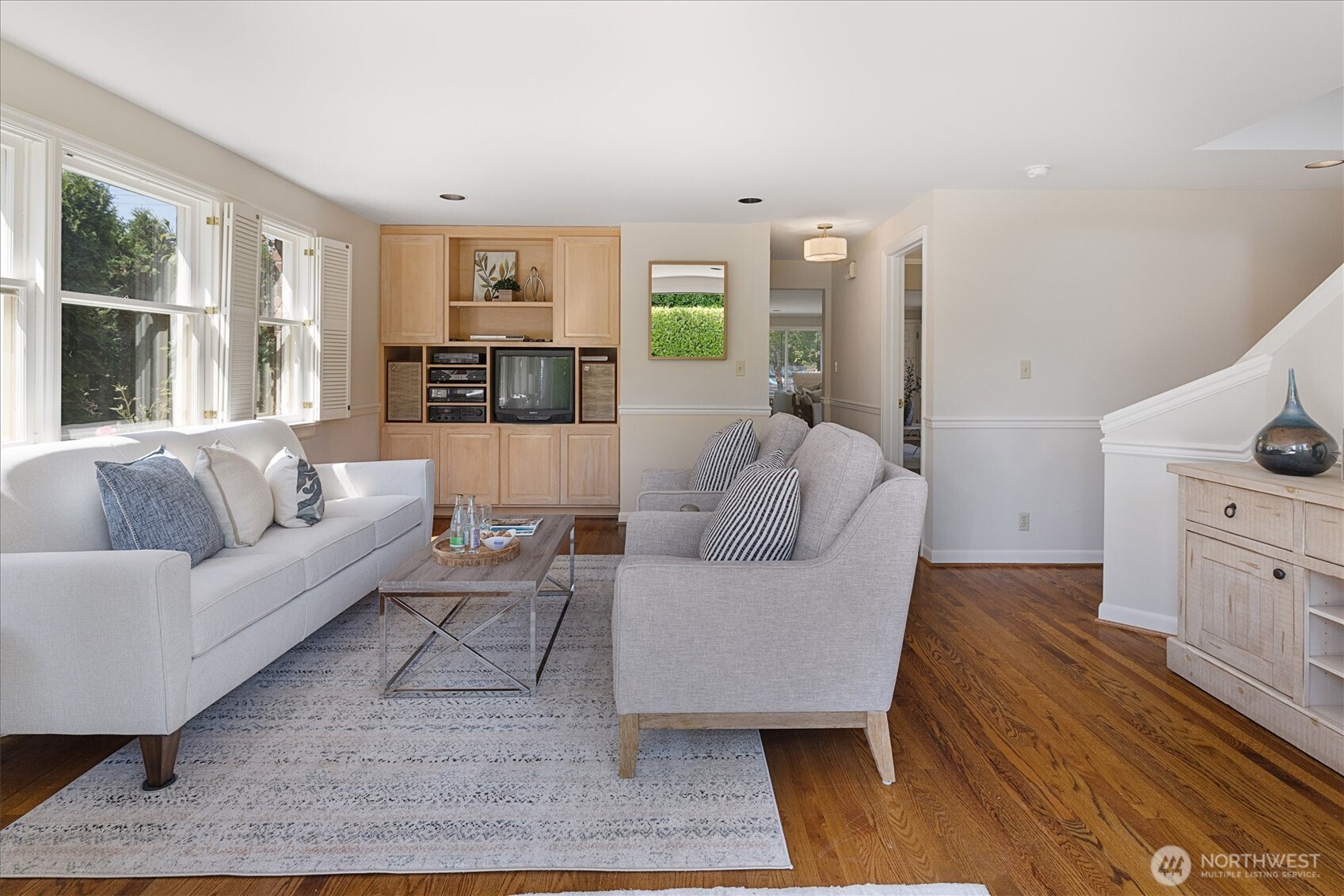 4550 47th Avenue NE, Seattle, WA 98105