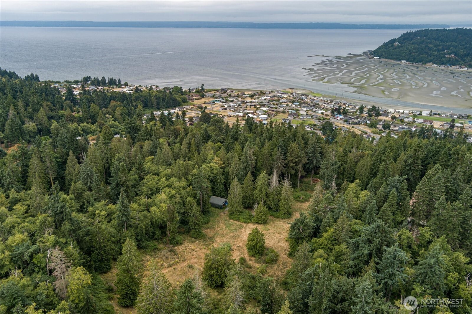 8175 Mossy Rock Road , Clinton, WA 98236