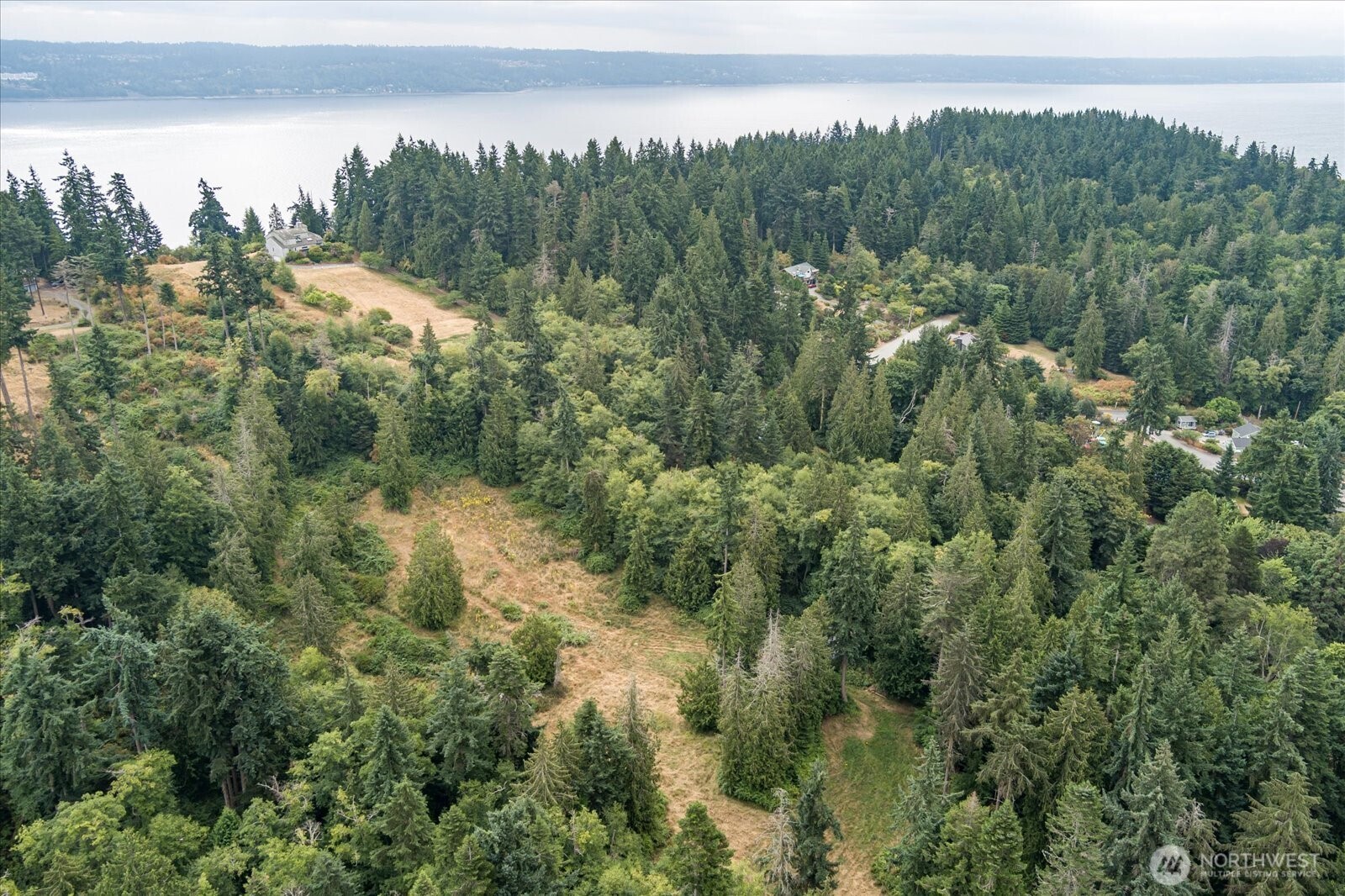 8175 Mossy Rock Road , Clinton, WA 98236