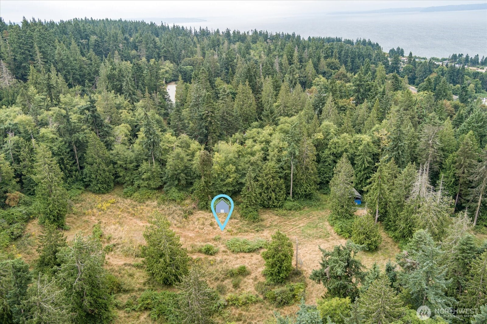 8175 Mossy Rock Road , Clinton, WA 98236