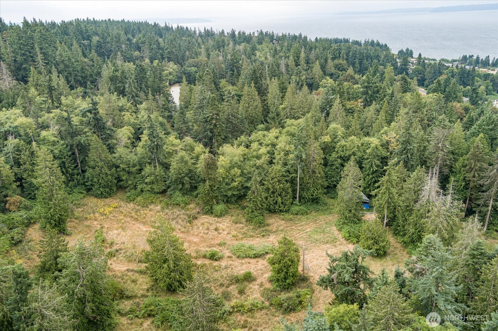 8175 Mossy Rock Road , Clinton, WA 98236