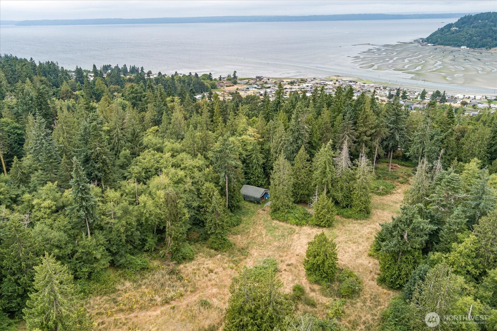 8175 Mossy Rock Road , Clinton, WA 98236