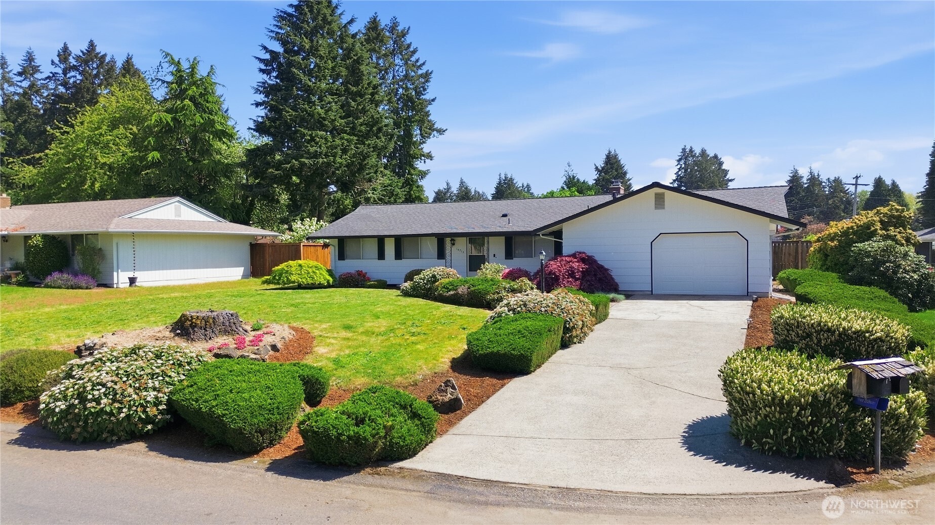 10715 111th Avenue SW, Tacoma, WA 98498