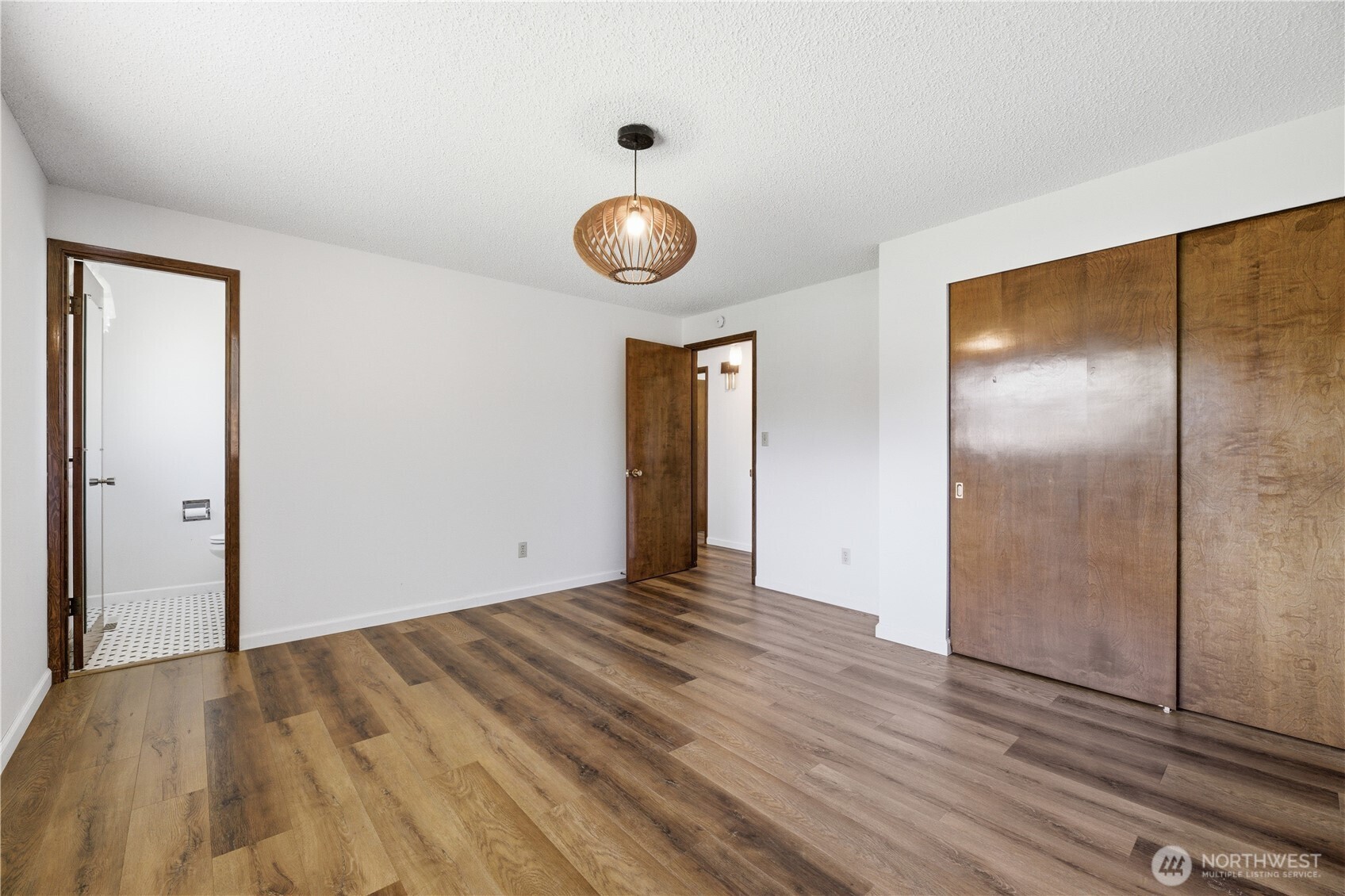 10715 111th Avenue SW, Tacoma, WA 98498
