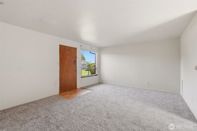 327 S Street SE, Auburn, WA 98002 - Photo 5