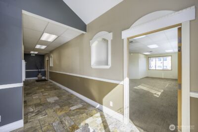 1010 S Pioneer Way , Moses Lake, WA 98837 - Photo 13