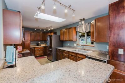 1412 Sheridan Road , Bremerton, WA 98310 - Photo 5