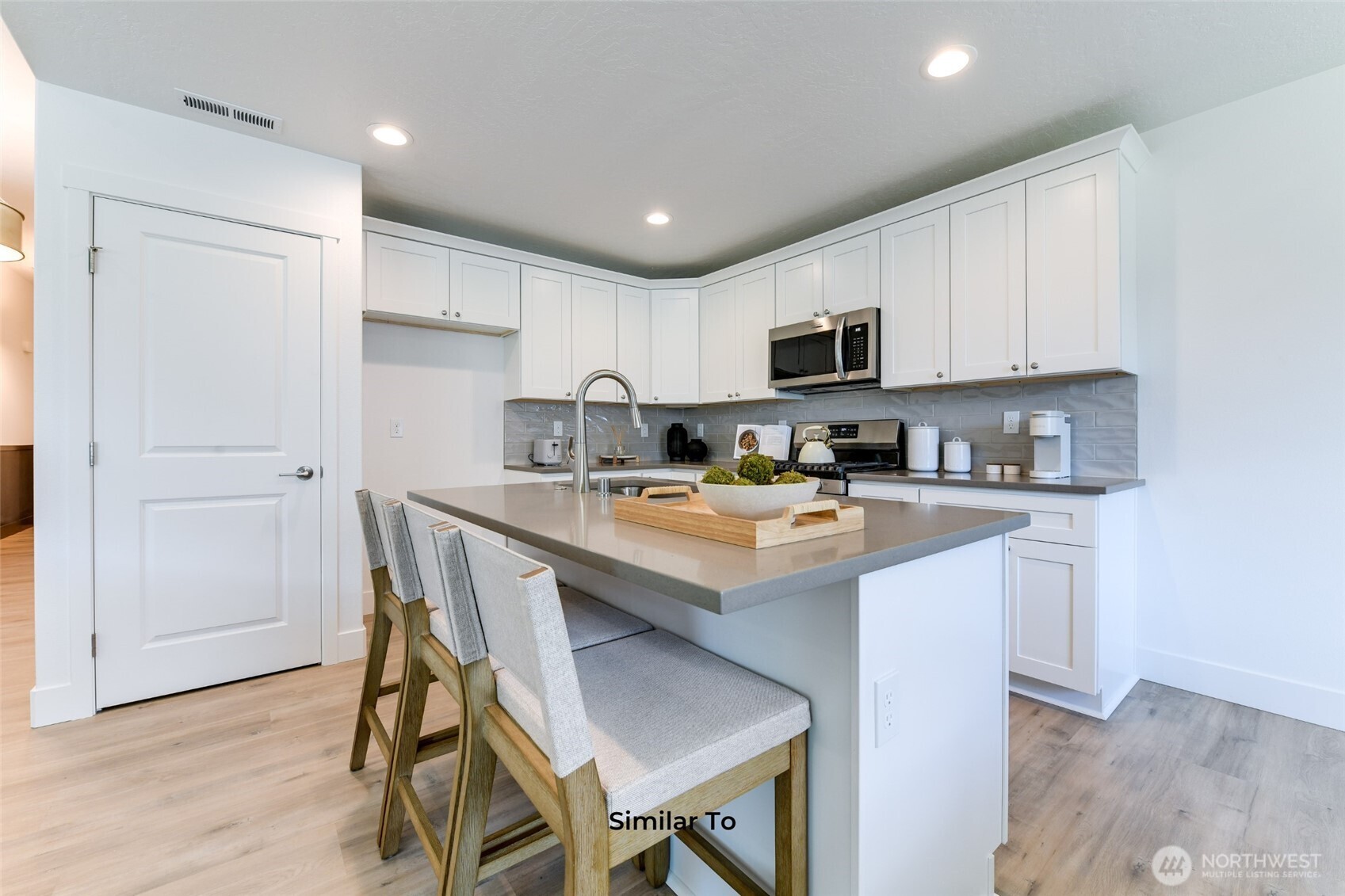320 N Montana Street , Moses Lake, WA 98837