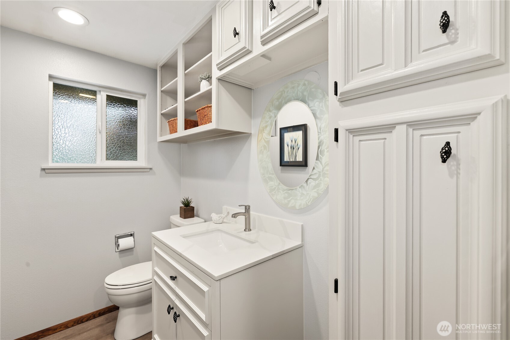 8930 Park Ridge Drive W, University Place, WA 98467