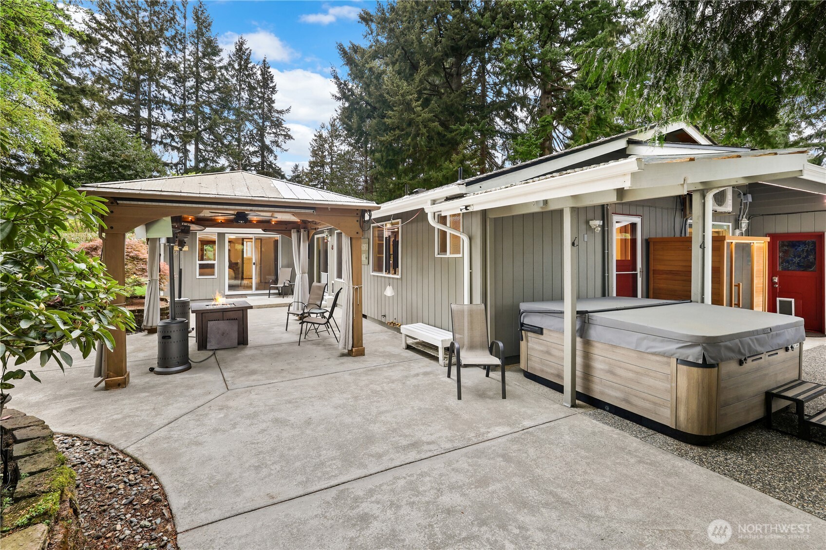 8930 Park Ridge Drive W, University Place, WA 98467