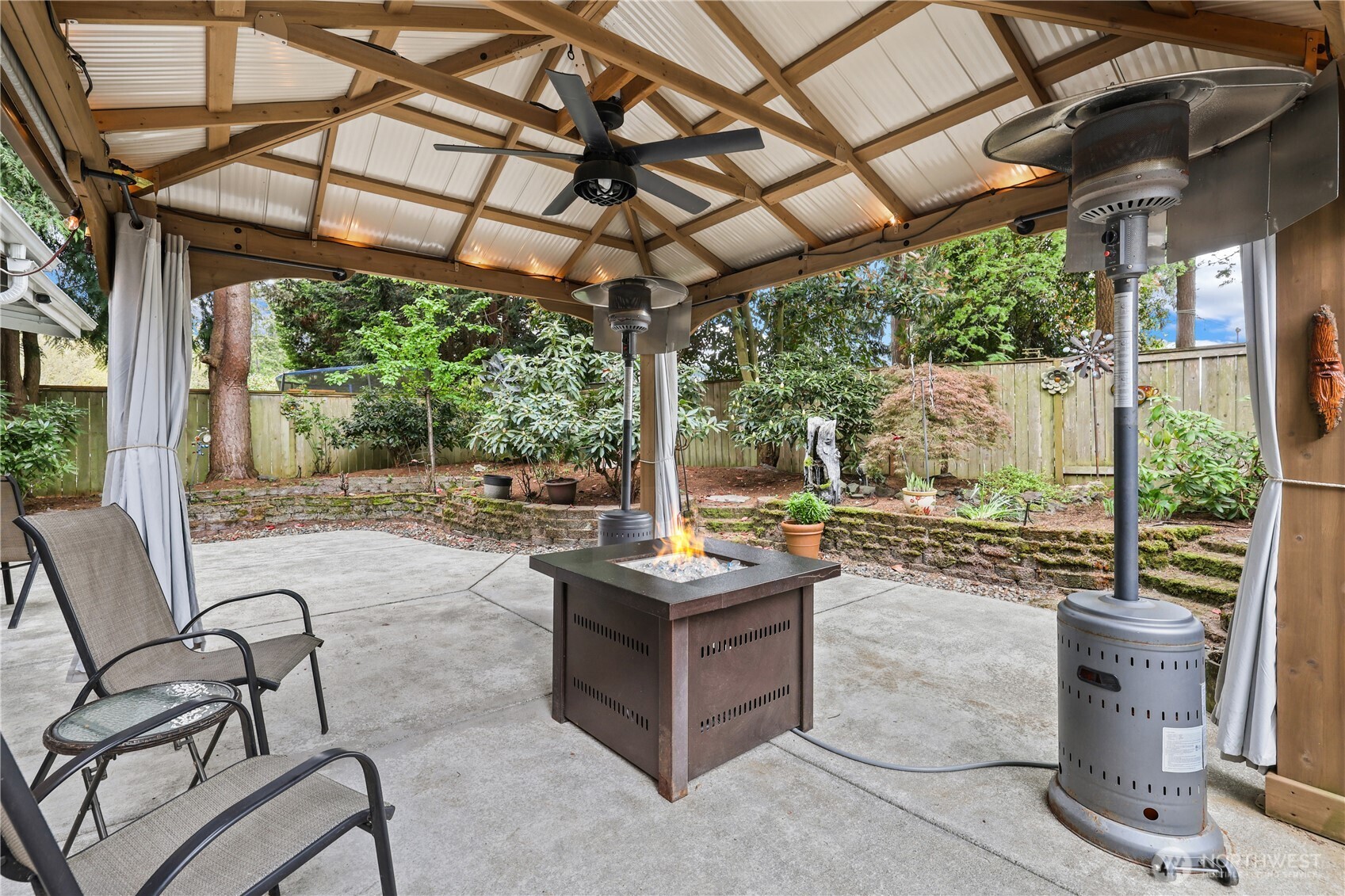 8930 Park Ridge Drive W, University Place, WA 98467
