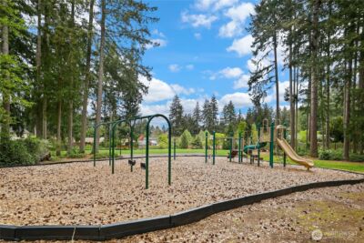 8930 Park Ridge Drive W, University Place, WA 98467 - Photo 33