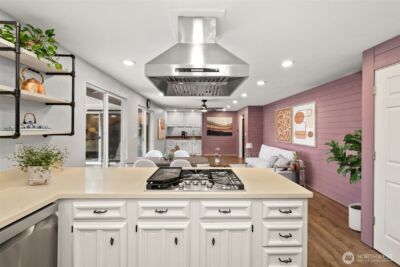 8930 Park Ridge Drive W, University Place, WA 98467 - Photo 9