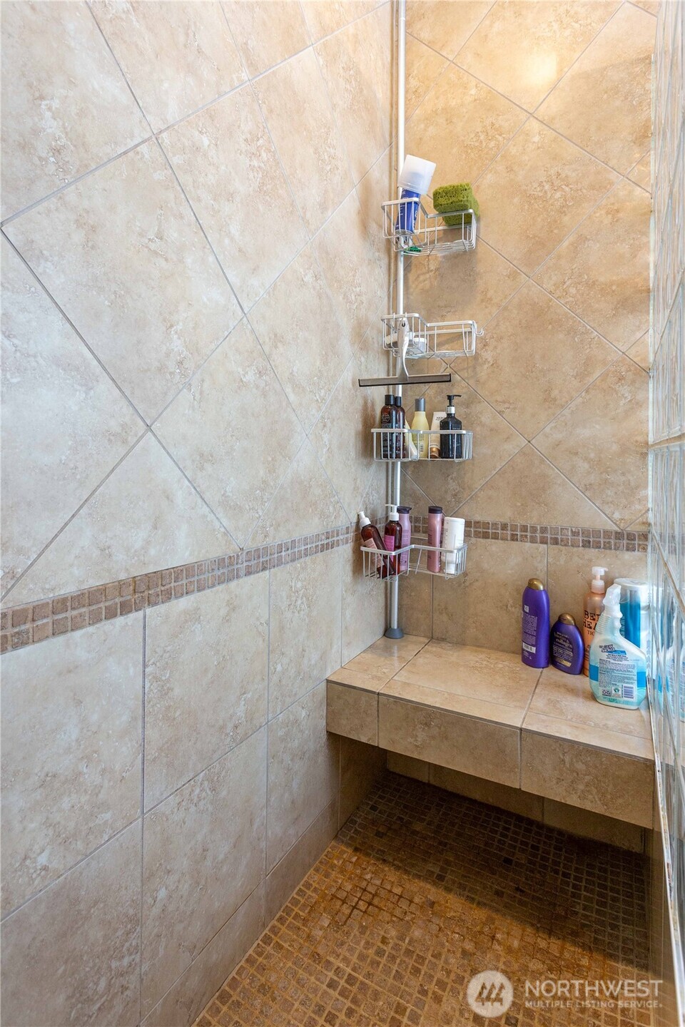 5625 Old Settler Dr , Ferndale, WA 98248