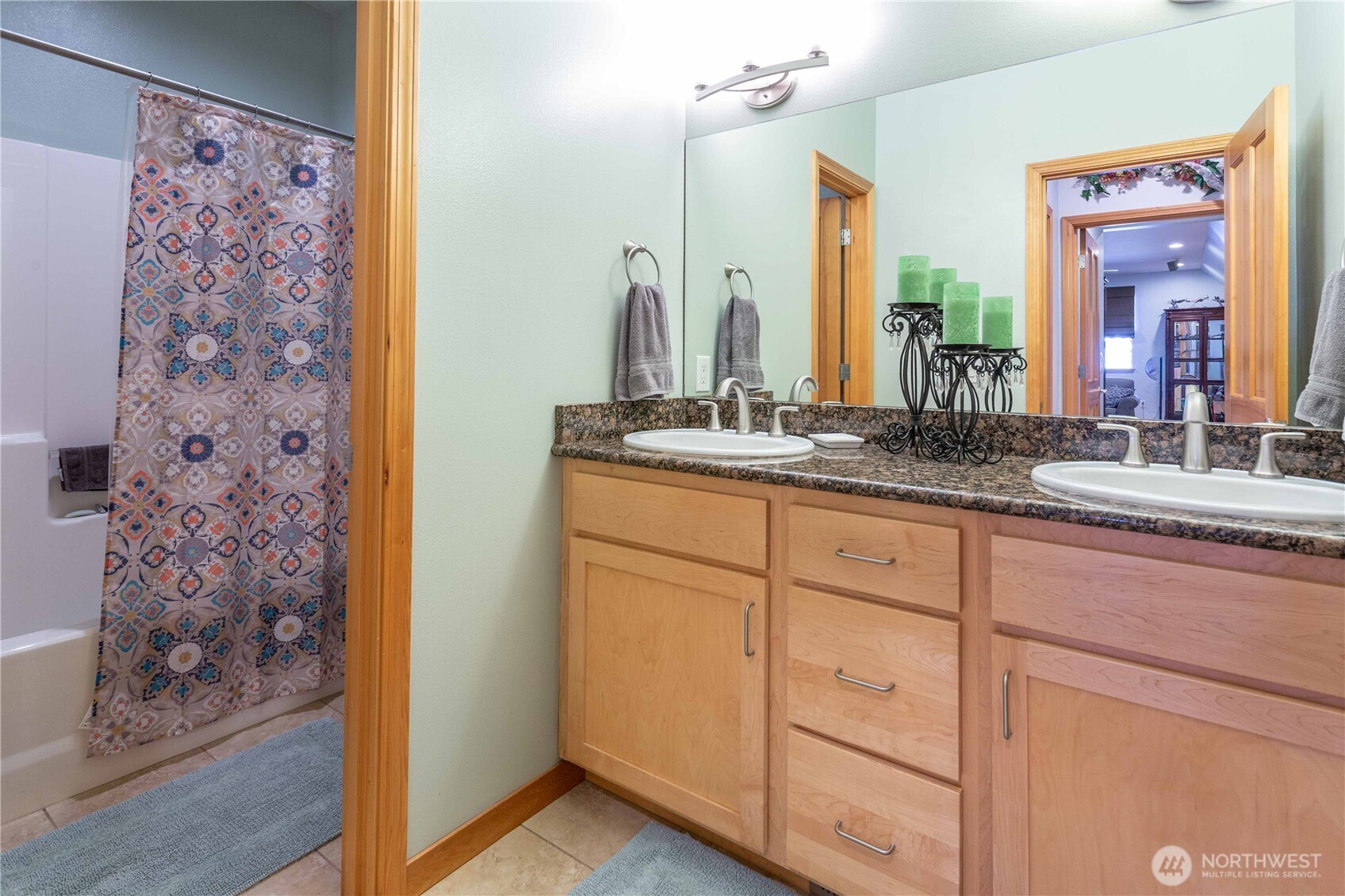 5625 Old Settler Dr , Ferndale, WA 98248