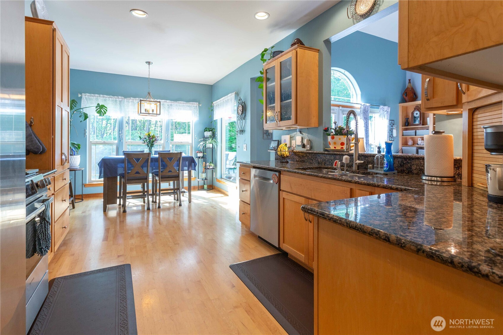 5625 Old Settler Dr , Ferndale, WA 98248