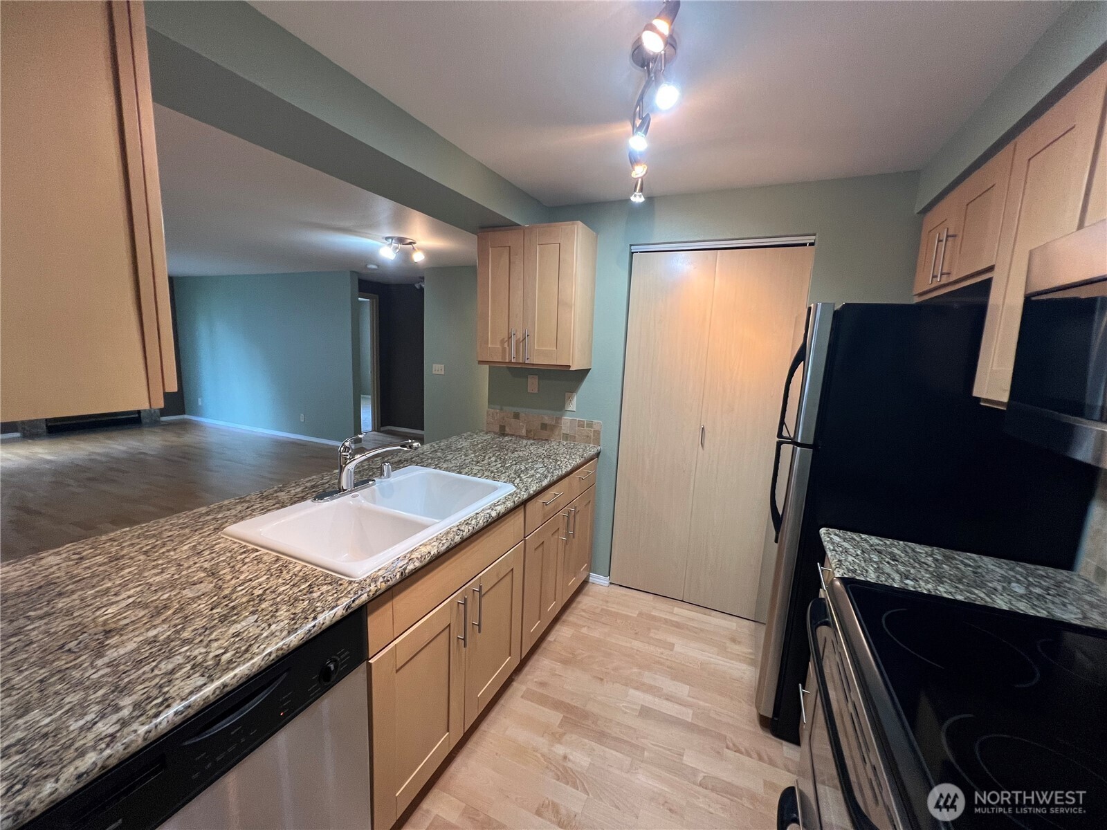 6960 California Avenue SW #A308, Seattle, WA 98136