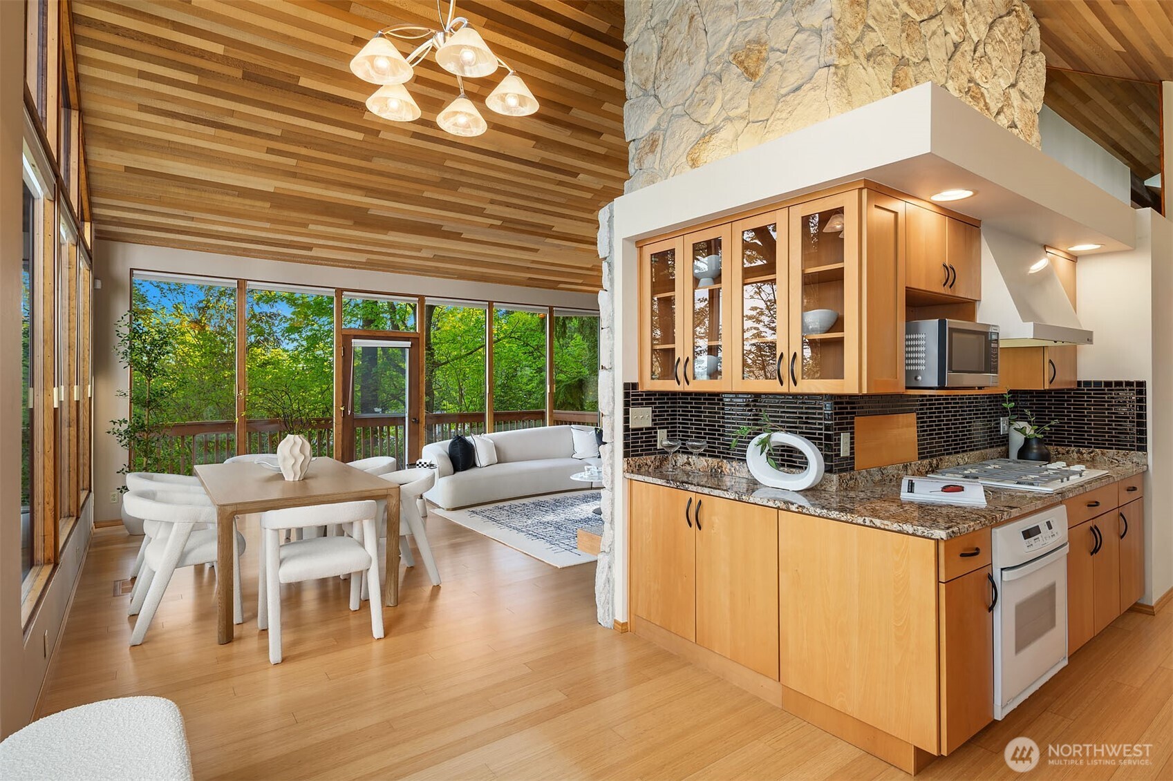 7931 E Mercer Way , Mercer Island, WA 98040