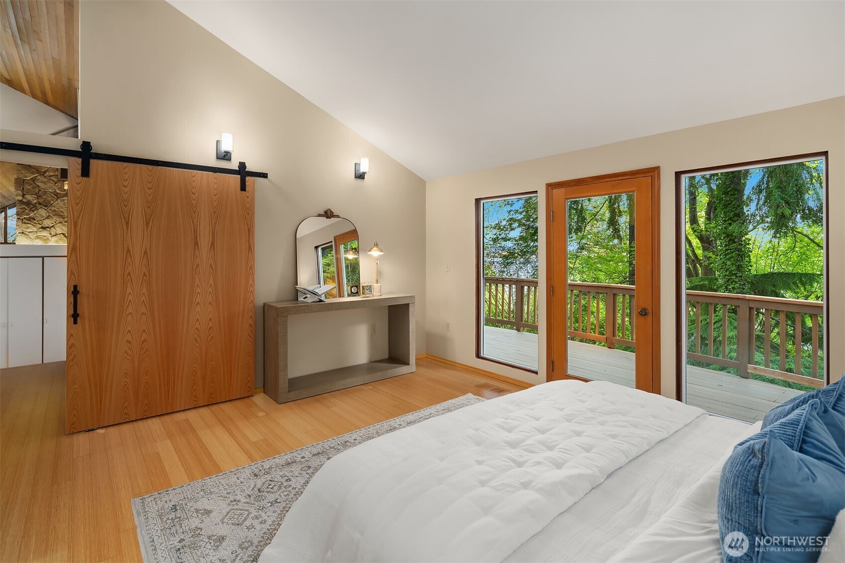 7931 E Mercer Way , Mercer Island, WA 98040