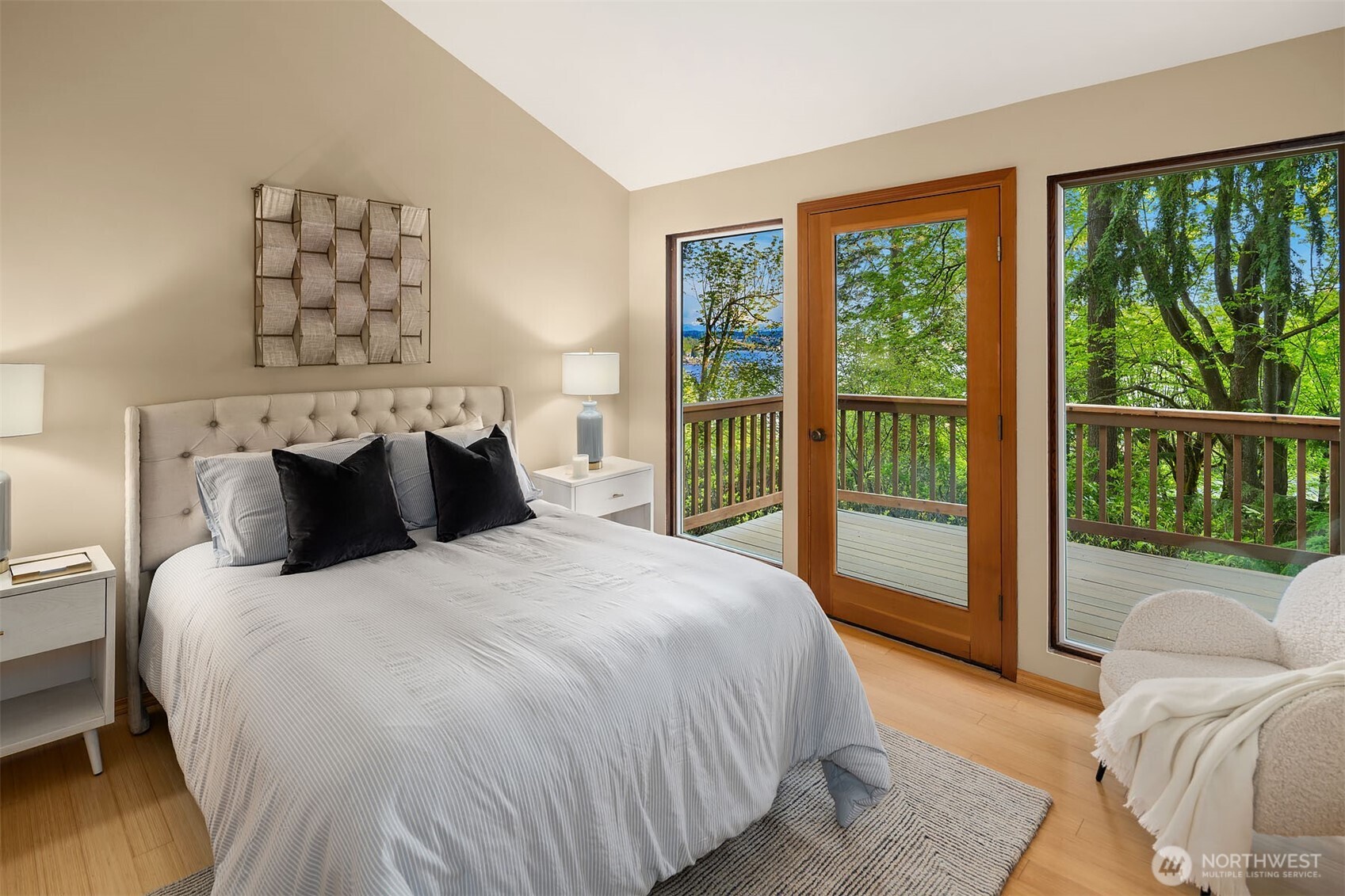 7931 E Mercer Way , Mercer Island, WA 98040