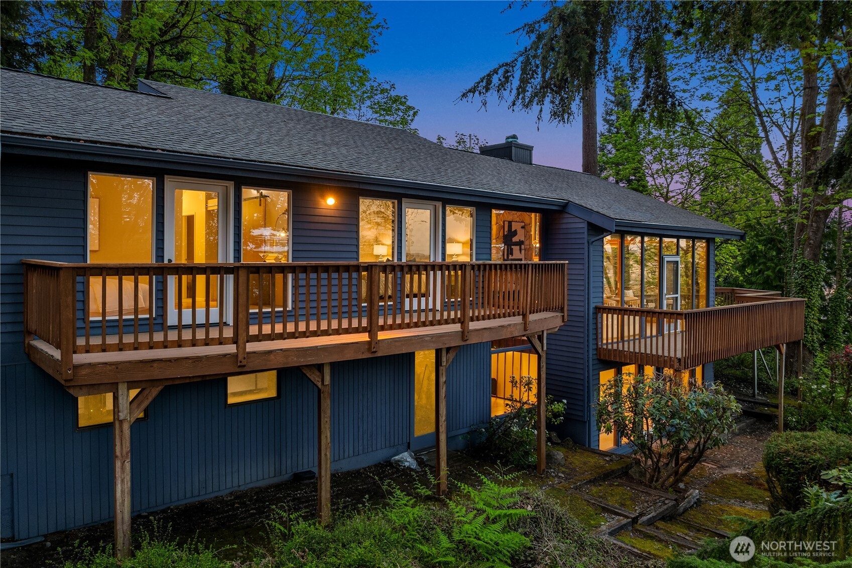 7931 E Mercer Way , Mercer Island, WA 98040