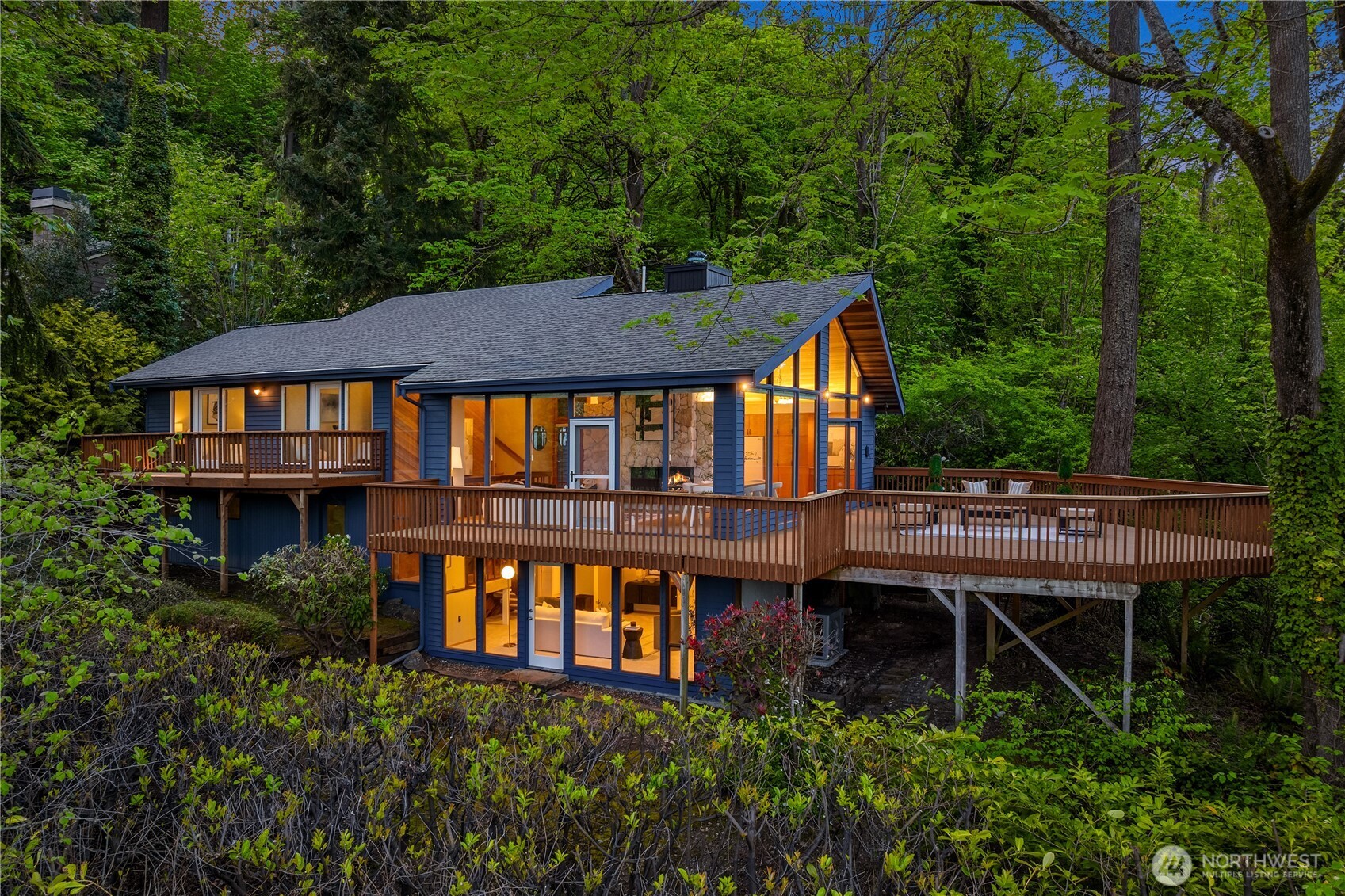7931 E Mercer Way , Mercer Island, WA 98040