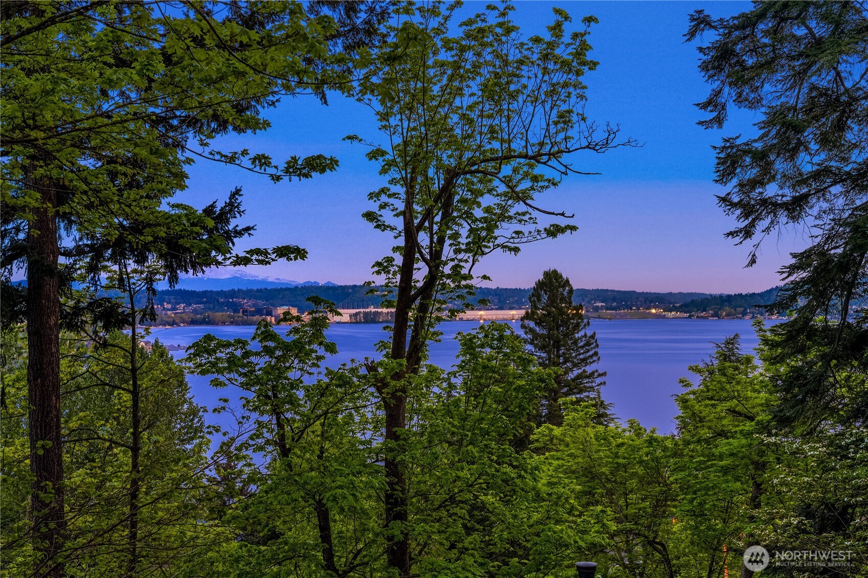 7931 E Mercer Way , Mercer Island, WA 98040