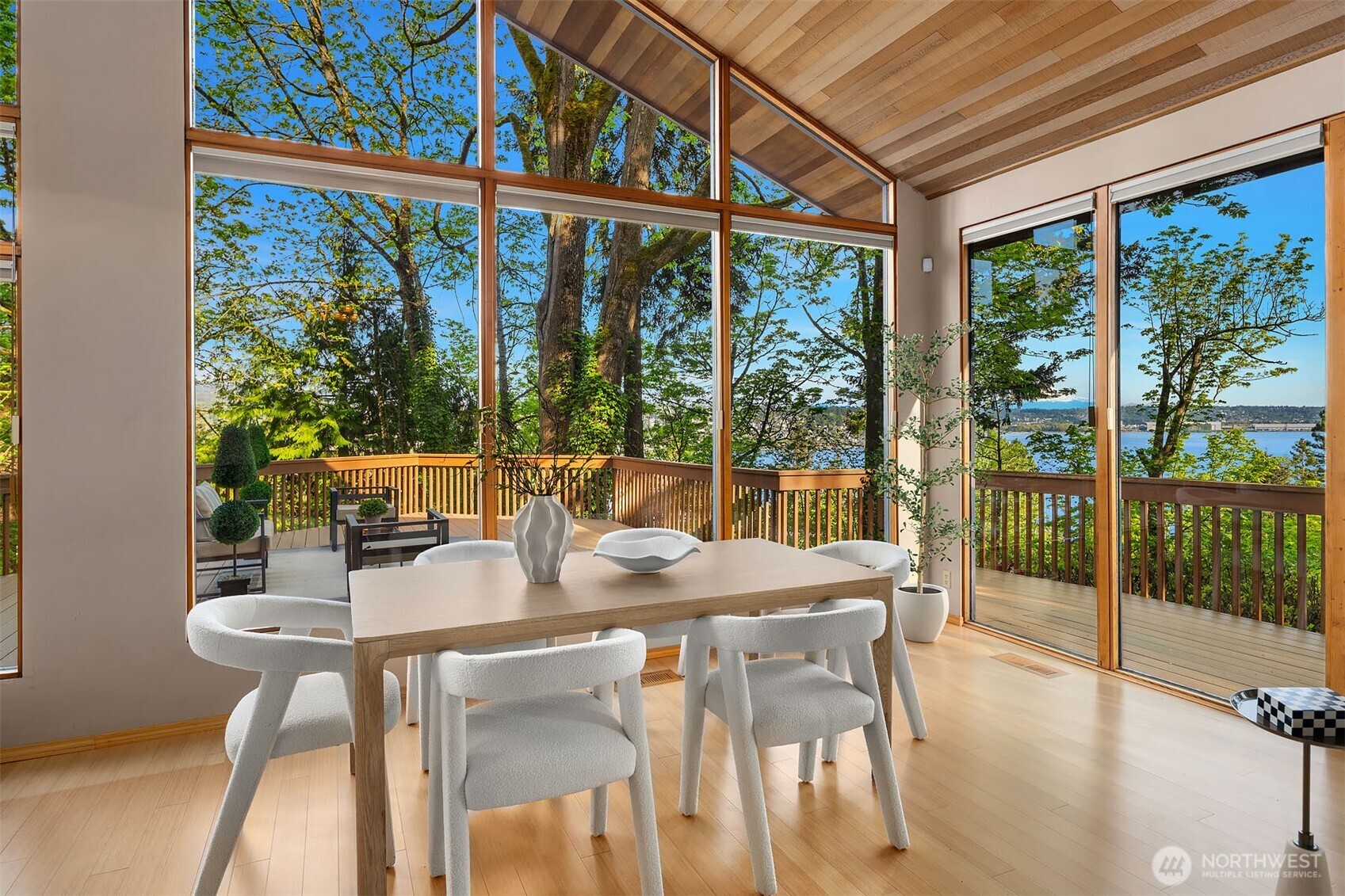7931 E Mercer Way , Mercer Island, WA 98040