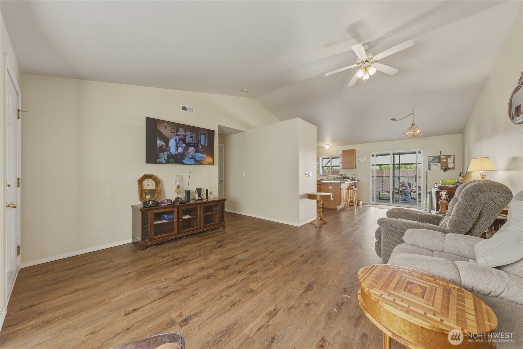 151 NE 15th Avenue , Milton-Freewater, OR 97862