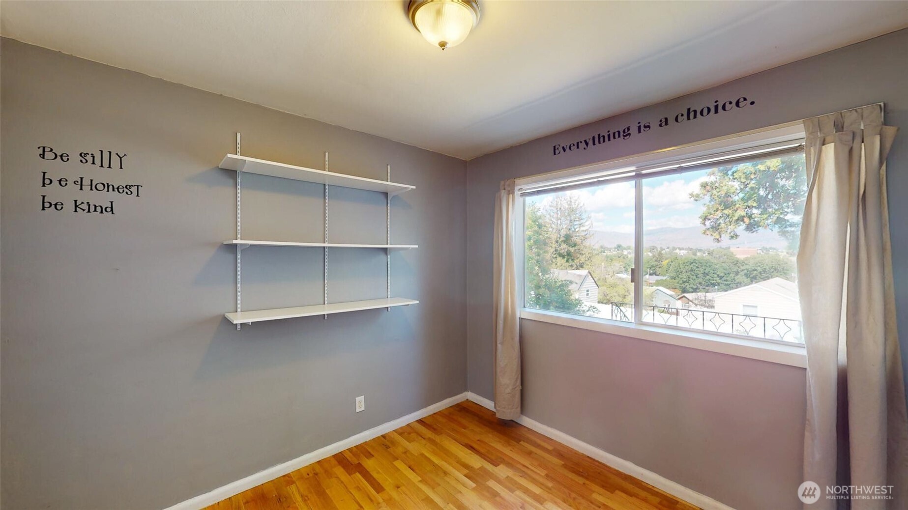 144 Montvu Drive , Omak, WA 98841
