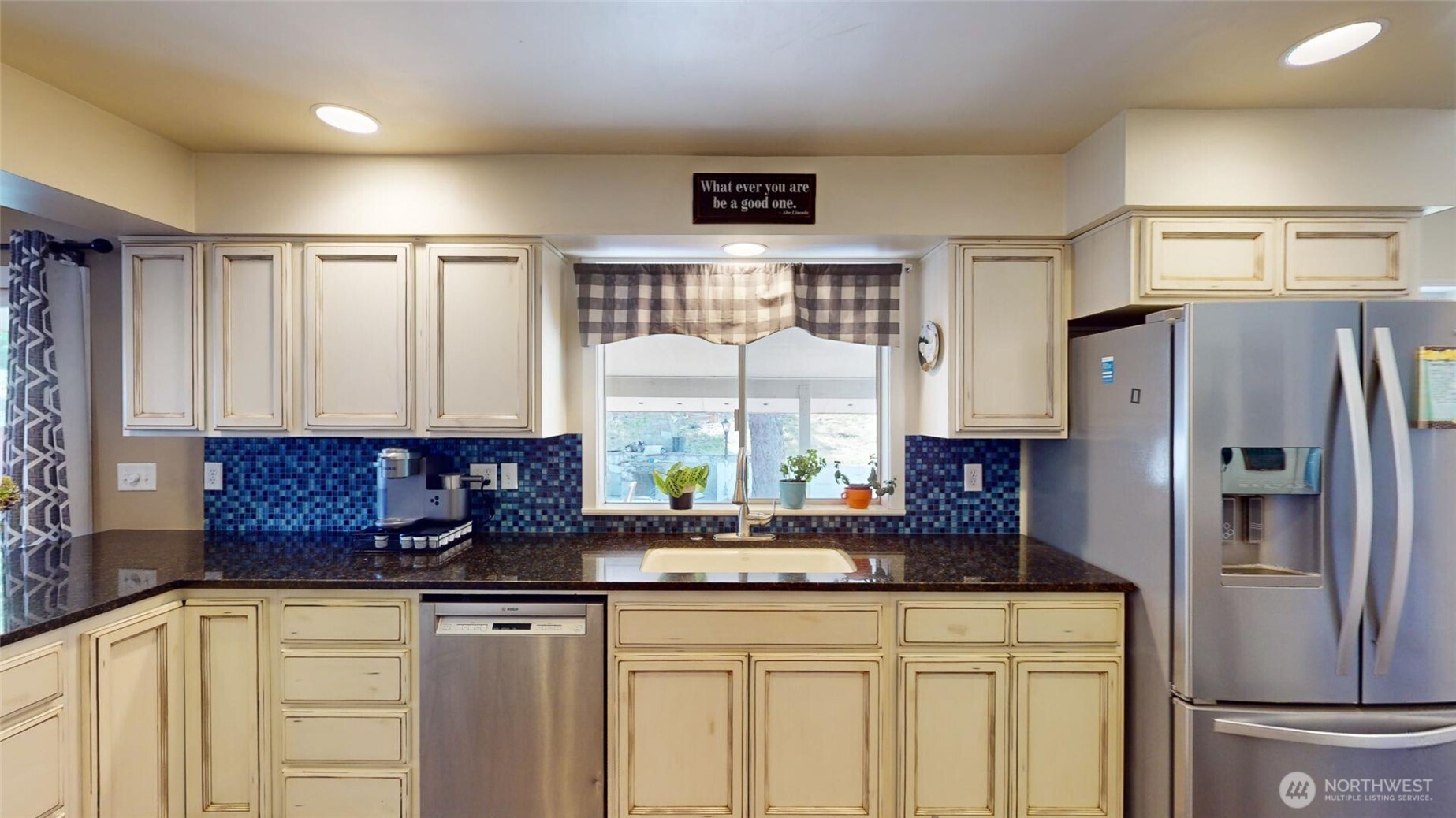 144 Montvu Drive , Omak, WA 98841