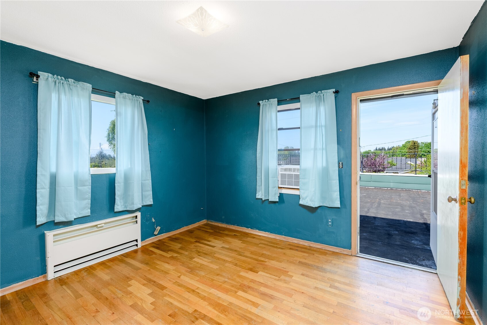 623 E 10th St , Port Angeles, WA 98362
